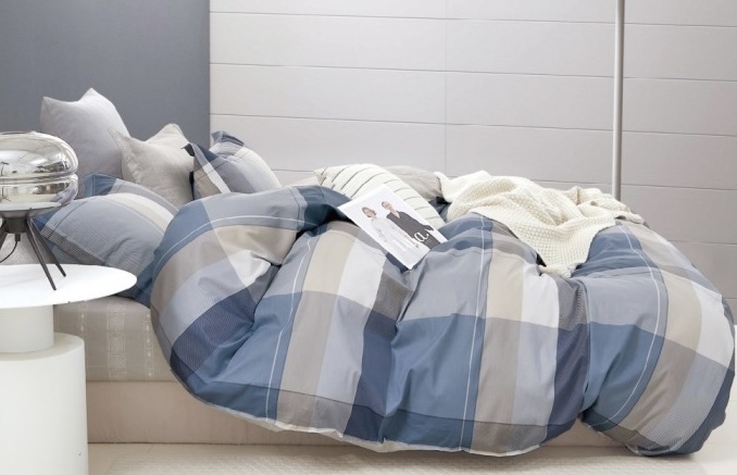 Housse de couette gris motif plumes – Image 9